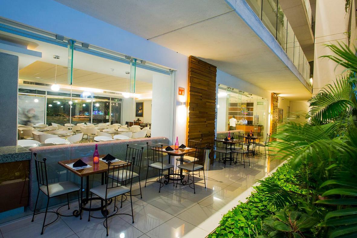 Meson De La Luna Hotel & Spa Merida Exterior photo